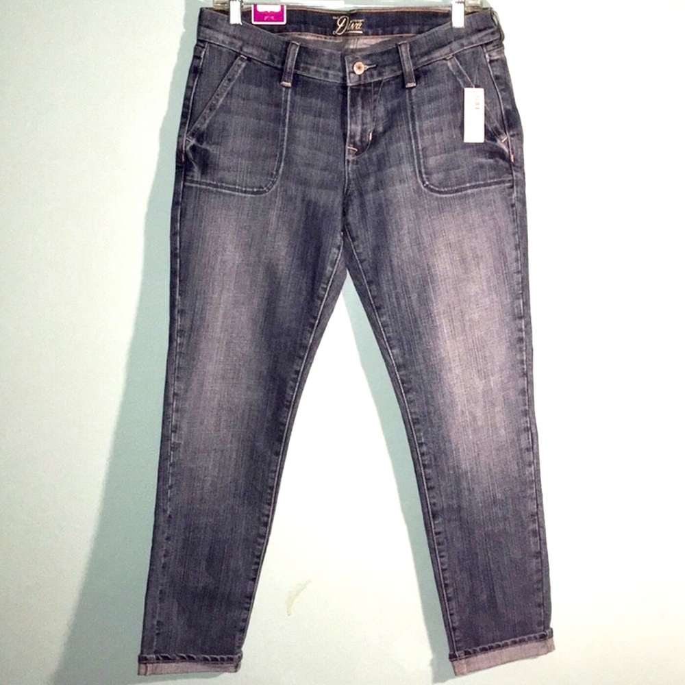 NWT- Old Navy “Diva” Denim Skinny Jeans Sz 6